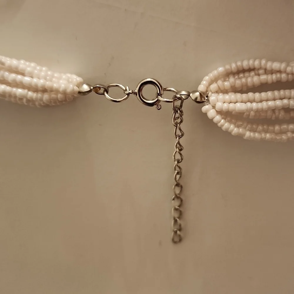 Shell Necklace - Picture 3 of 3